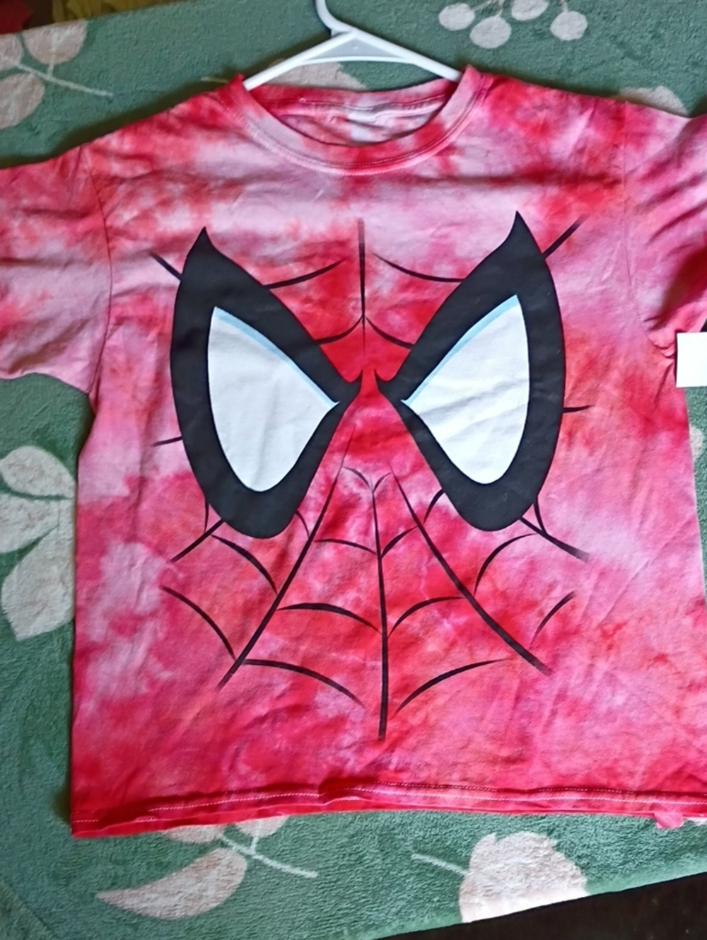 NWT Marvel Pink and White Tie-Dye Graphic Tee